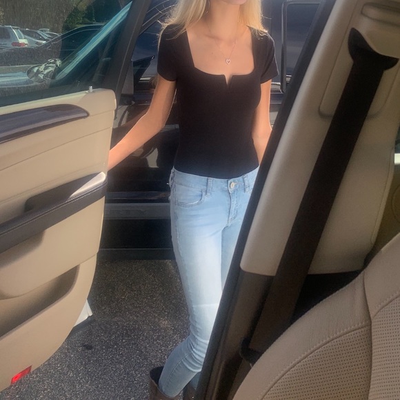 Meet your Posher, Sophie - Picture 2 of 3